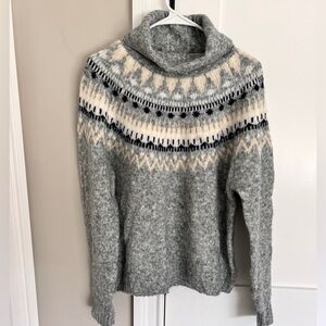 Grey H&M turtle neck sweater